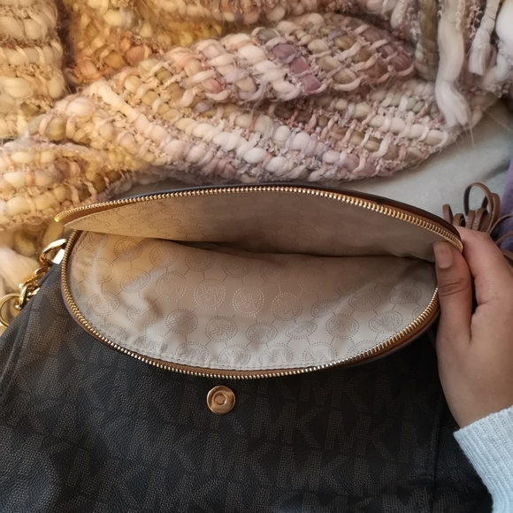 Michael Kors shoulder bag - Picture 3 of 5
